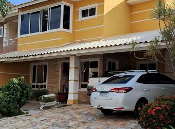Casa de 4 quartos, Macaé · A melhor casa do condomínio