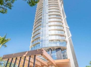 Apartamento · 450m² · 4 Quartos · 4 Vagas · Apartamento Alto Padrão no prédio mais imponente da cidade!