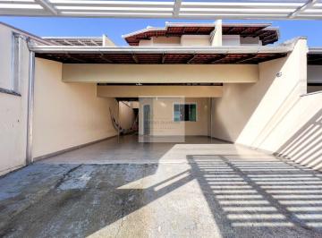 Casa · 154m² · 3 Quartos · 2 Vagas · Amplo Sobrado no Bairro Fortaleza Alta!