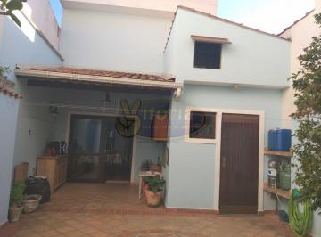 Casa · 198m² · 3 Quartos · 2 Vagas · SOBRADO PLANALTO