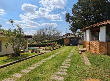 Casa de 3 quartos, Cotia · Vende-se casa 3 dorm 1.100 m² de Terreno e 370 m² de área con R$ 1.100.000,00