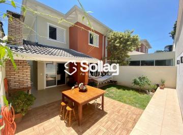 Casa · 139m² · 3 Quartos · 2 Vagas · Casa em condomínio para comprar no Condomínio Vila di Capri em Vinhedo, interior de São Paulo.