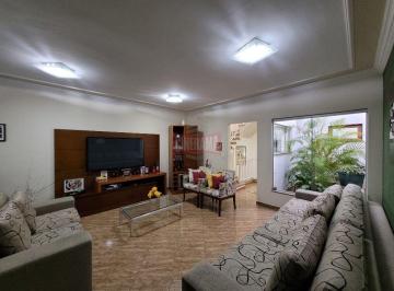 Casa · 236m² · 3 Quartos · 8 Vagas · Sobrado à venda, 3 quartos, 1 suíte, 8 vagas, Jardim das Quatro Marias - São Bernardo do Campo/SP