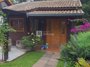 Casa · 62m² · CASA DE MADEIRA COM 2 QUARTOS NO MATO QUEIMADO!
