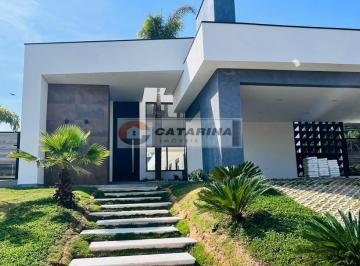 Foto 01 · Belíssima chácara com arquitetura moderna em condominio de alto padrão no km 75 da Castelo Branco