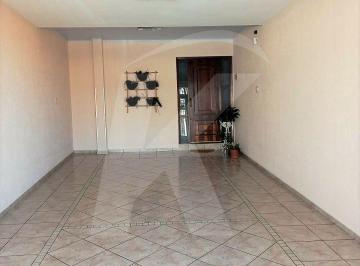 Casa · 142m² · 3 Quartos · 2 Vagas · Sobrado com 142m²  - 3 Quartos e 2 banheiros à Venda no Imirim!
