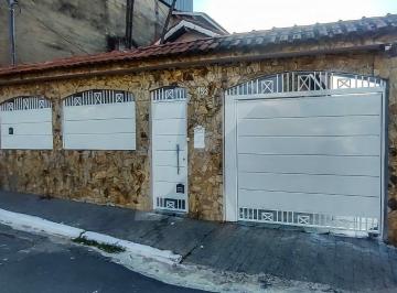 Casa · 250m² · 3 Quartos · 6 Vagas · Sobrado com 03 Quartos Sendo 01  Suíte E Uma Edícula