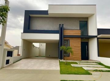 Casa · 218m² · 3 Quartos · 4 Vagas · Oportunidade Le France
