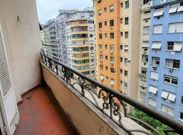 Apartamento de 3 quartos, Rio de Janeiro · Apartamento amplo com varanda, 3 quartos e uma suíte próximo à praia Copacabana
