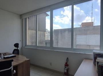 Comercial · 108m² · 4 Quartos · Imoveis - na República