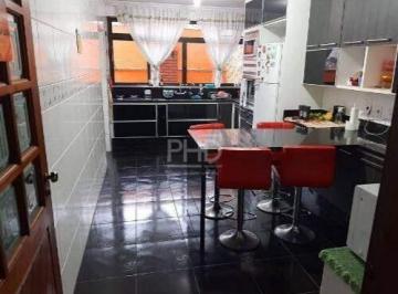Casa · 320m² · 3 Quartos · 7 Vagas · Sobrado de 320m² na Nova Petrópolis- São Bernardo do Campo/SP