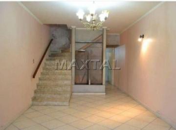 Casa · 154m² · 3 Quartos · 3 Vagas · Sobrado na Vila Mazzei com 137m², com 3 Dormitórios, 3 banheiros, 3 vagas e com pequena piscina.