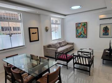 Apartamento de 2 quartos, Rio de Janeiro · Apartamento reformado c/ 2 suítes próximo ao metrô e praia do Flamengo