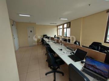 Comercial · 40m² · 1 Vaga · Conjunto Comercial em Chácara Santo Antonio