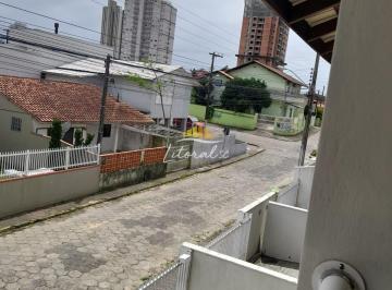 Casa · 74m² · 2 Quartos · 1 Vaga · Sobrado Geminado centro de Piçarras