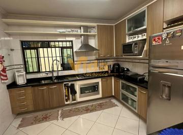 Casa · 180m² · 3 Quartos · 4 Vagas · Casa a venda em Jardim Elvira - Osasco 03 quartos