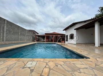 Rural de 3 quartos, Ibiúna · Bela chácara com 1.400 m² de terreno. Próximo ao centro!