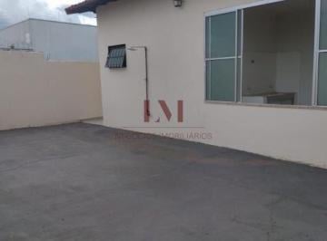Casa · 146m² · 3 Quartos · 2 Vagas · Casa no Jardim Patrícia com três quartos sendo uma suíte e garagem para dois carros