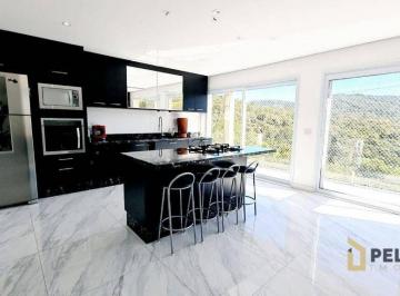 809dc274b192168774a20ab97f80fa0036972344 · Sobrado em condomínio fechado | 400m² | 3 suítes | Área gourmet | Piscina| 3 vagas | Alpes da Cantar