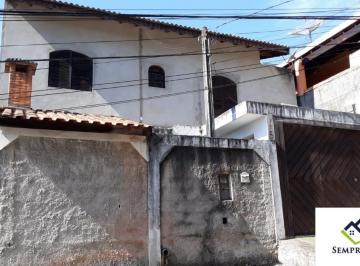 Foto 01 · SOBRADO COM 2 DORMITÓRIOS (1 SUITE), COM CHURRASQUEIRA E 2 VAGAS DE GARAGEM COBERTAS