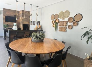 Casa · 266m² · 4 Quartos · 3 Vagas · SOBRADO JARDIM COLISEU