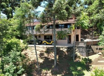 f1474c30a7c922045a00d46c7bc42a8beda0e5d3 · Casa à venda, 275 m² por R$ 1.500.000,00 - Alto da Vila Inglesa - Campos do Jordão/SP