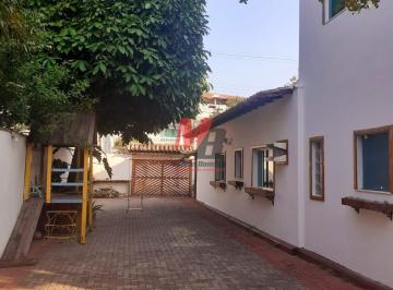 Casa · 290m² · 4 Quartos · 8 Vagas · Casa à venda no bairro São Francisco - Cabo Frio/RJ