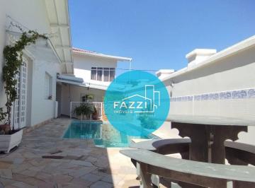 Fachada · Casa com 3 dormitórios à venda, 199 m² por R$ 990.000,00 - Vila Togni - Poços de Caldas/MG