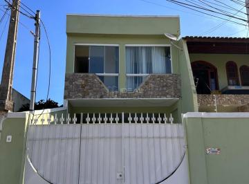 Casa · Compre 1 Casa, Leve 3: Oportunidade Única para Famílias e Investidores!