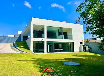 Casa de 3 quartos, Águas Claras · ótima casa com 03 Suites em Arniqueiras - aceita analisar carros em troca
