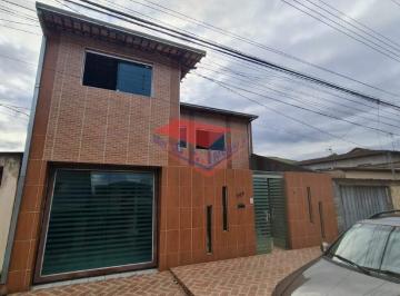 Casa · 200m² · 6 Quartos · 1 Vaga · Casa para aluguel, no bairro Recanto Verde.