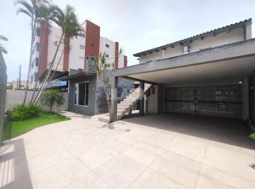 Casa · 350m² · 5 Quartos · 4 Vagas · Casa comercial a venda no Centro de Torres RS