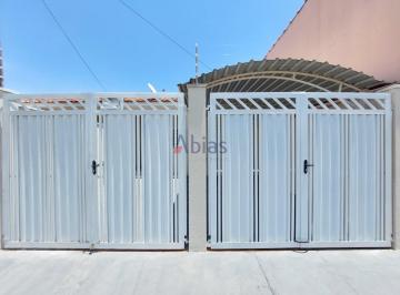 Casa · 35m² · 1 Quarto · 2 Vagas · Casa em Jardim Centenário - São Carlos, SP