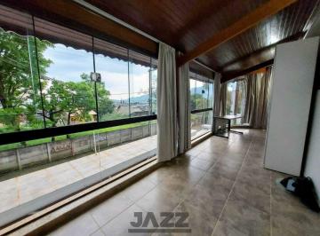 Casa · 321m² · 3 Quartos · 4 Vagas · Casa à venda no Jardim Paulista em Atibaia