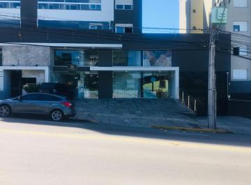 Comercial · 377m² · 8 Vagas · Sala Térrea no Panazzolo