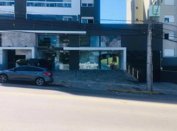 Comercial · 377m² · 8 Vagas · Sala Térrea no Panazzolo