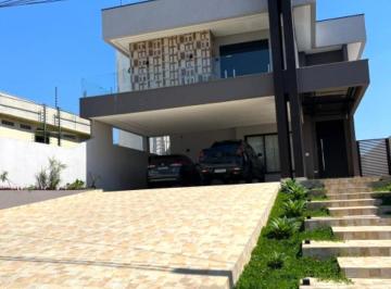 Foto 01 · Casa em condomínio - Centro