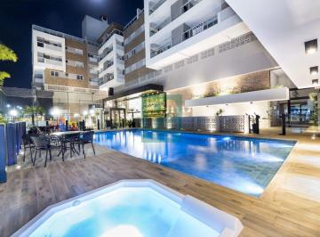 Apartamento · 155m² · 3 Quartos · 2 Vagas · Cobertura Duplex à Venda em Bombinhas com Lazer Completo - Bombinhas/SC