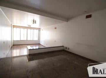 Apartamento · 220m² · 3 Quartos · 2 Vagas · Apartamento com 3 quartos, Centro, São José do Rio Preto - R$ 590 mil, Cod: 4953