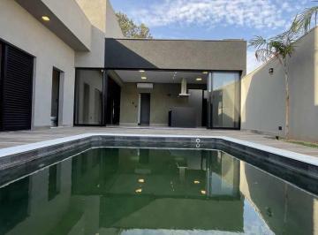 Casa · 237m² · 3 Quartos · 4 Vagas · Casa de Condomínio, Vilage La Montagne, Rio Preto