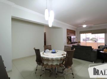 Apartamento · 152m² · 3 Quartos · 1 Vaga · Apartamento com 3 dorms, Centro, São José do Rio Preto - R$ 429 mil, Cod: 7492