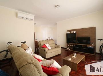 Casa · 240m² · 3 Quartos · 2 Vagas · Casa com 3 dorms, Jardim América, São José do Rio Preto - R$ 700 mil, Cod: 7818
