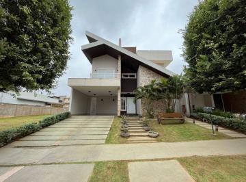 Casa de 4 quartos, Cuiabá · Condomínio Belvedere