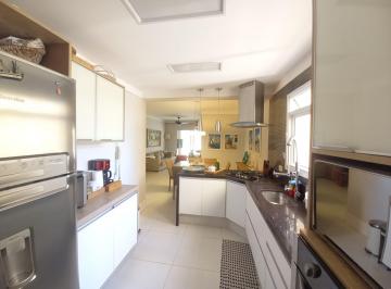 Apartamento de 3 quartos, Guarujá · Apartamento 3 dormitórios com frente total ao mar