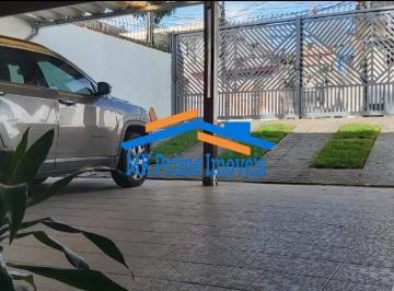 Casa · 234m² · 3 Quartos · 4 Vagas · Sobrado 234m² com 3 dormitórios sendo 1 suíte