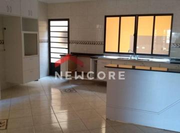 Casa · 285m² · 4 Quartos · 6 Vagas · Sobrado em Rua Cidade de Santo André - Centro - Diadema/SP