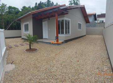 Casa · 81m² · 3 Quartos · 4 Vagas · Casa com 3 quartos, sendo 1 Suíte na travessa Dom Joaquim!