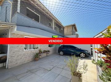 Foto 17 · Casa com placa solar à venda em Barra de São João - RJ, bairro Santa Irene. Venha conferir!