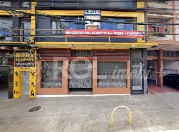 Foto 01 · Esta espaçosa loja com uma fachada de 6 metros e um ótimo pé direito de 3 metros, ara Locação com 22