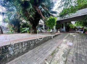 a8a5421b1c9af4d4df03a47c591f667b32f2c8d3 · Casa com 3 dormitórios à venda, 240 m² por R$ 650.000,00 - Centro - Peruíbe/SP